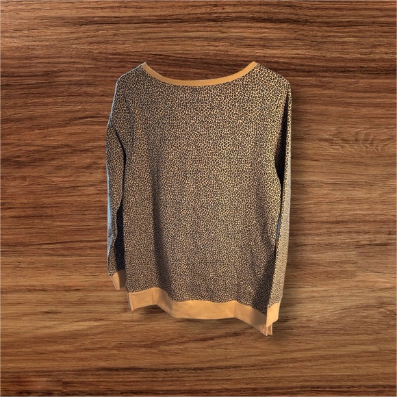 NWT Size medium animal print top - Picture 2 of 3